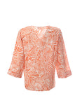 بلوزة نسائية من كانيل بياقة على شكل حرف V وأكمام ثلاثة أرباع - بنقشة هندسية