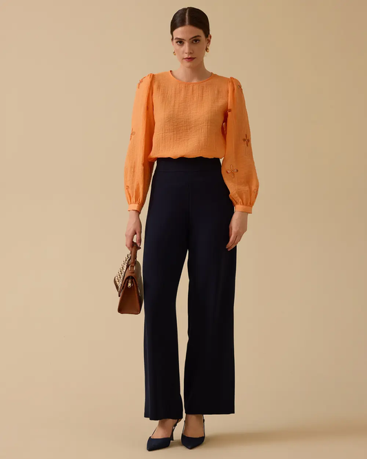 بلوزة مطرزة بتصميم بسيط من Seçil - بأكمام طويلة ورقبة دائرية