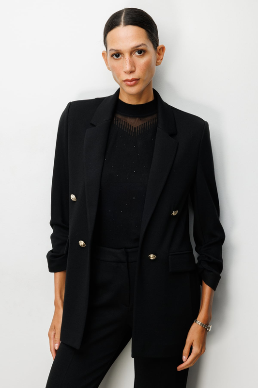 جاكيت إيكول بأكمام مكشكشة وأزرار زخرفية