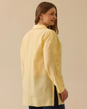 قميص بمقاسات كبيرة مزخرف بأحجار كريمة