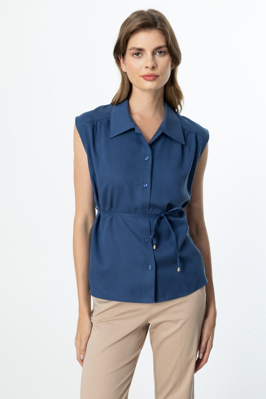 On Beli İp Bağcıklı Kolsuz Gömlek