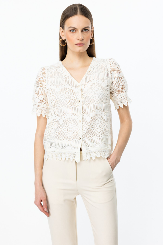 كارديجان نسائي قصير الأكمام بياقة على شكل حرف V من الدانتيل - تصميم بسيط