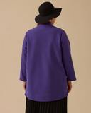 معطف بأزرار وياقة صينية بمقاسات كبيرة من جالا-شي