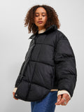 Jack&Jones JJXX Oversize Kapüşonlu Şişme Mont - Kışlık Sıcaklık ve Şıklık