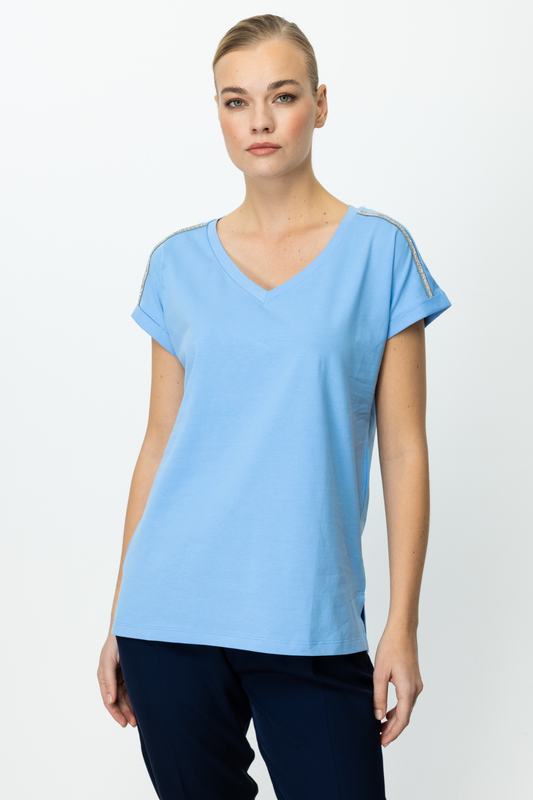 On Minimalist V Yaka Oversize Kadın Bluz - Rahat ve Şık