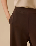 بنطال واسع الساقين، طويل، مزود بجيوب