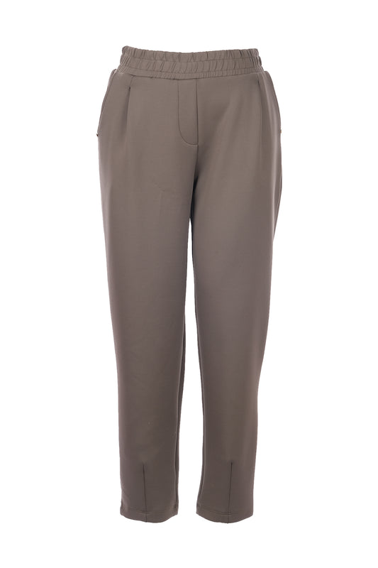 بنطلون من تصميم تولغا ساراتش أوغلو