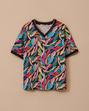Seçil V Yaka Desenli Kadın T-Shirt 10002512410009