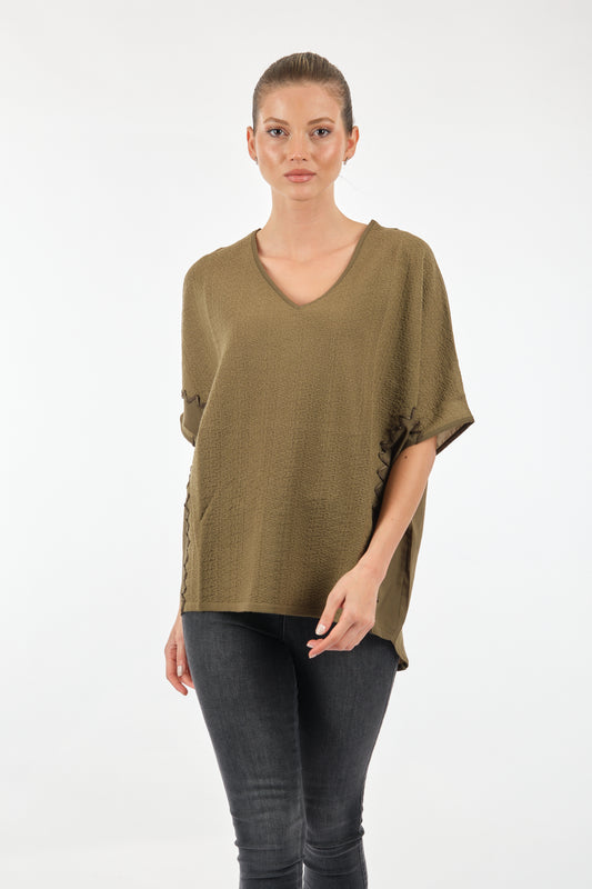 Twomail Oversize V Yaka Kadın Bluz - Kısa Kol Minimalist Günlük