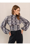 Unique Mode Yılan Desenli Crop Bluz - Uzun Kol - Saten