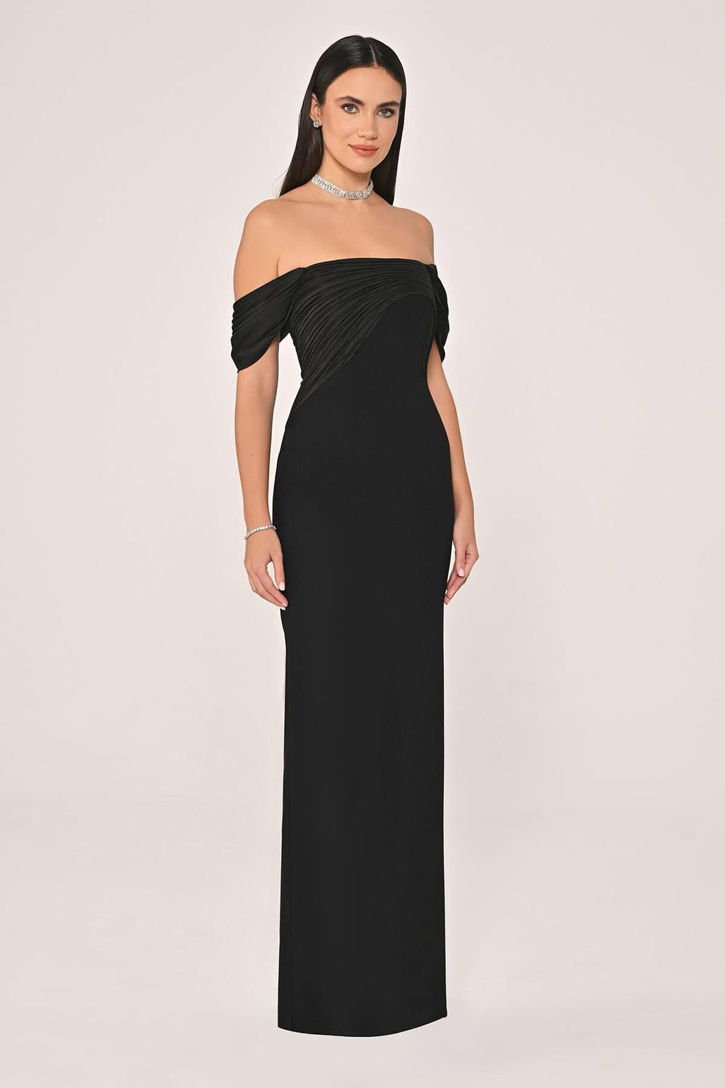 Alfa Beta Düşük Omuz Saten Yaka Krep Uzun Abiye Elbise