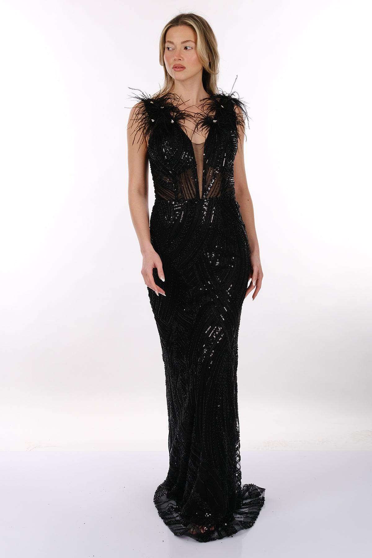 Ankyra Kupon Kumaş Tüy Detaylı Balık Abiye Elbise 25Y1811