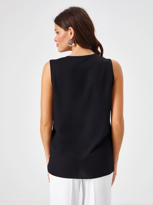 فايق سونميز أنثى رياضية U68129