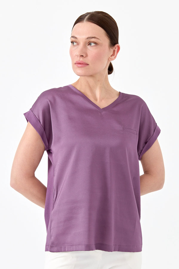Desen Minimalist V Yaka Kısa Kol Oversize Kadın Bluz - Günlük Şıklık