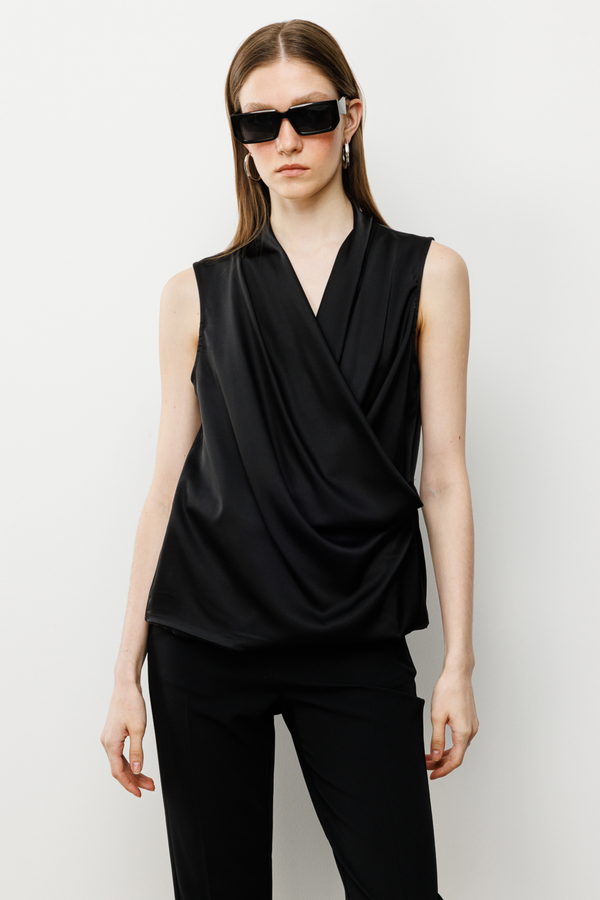 Ekol Kadın Kolsuz Oversize Minimalist Saten Bluz