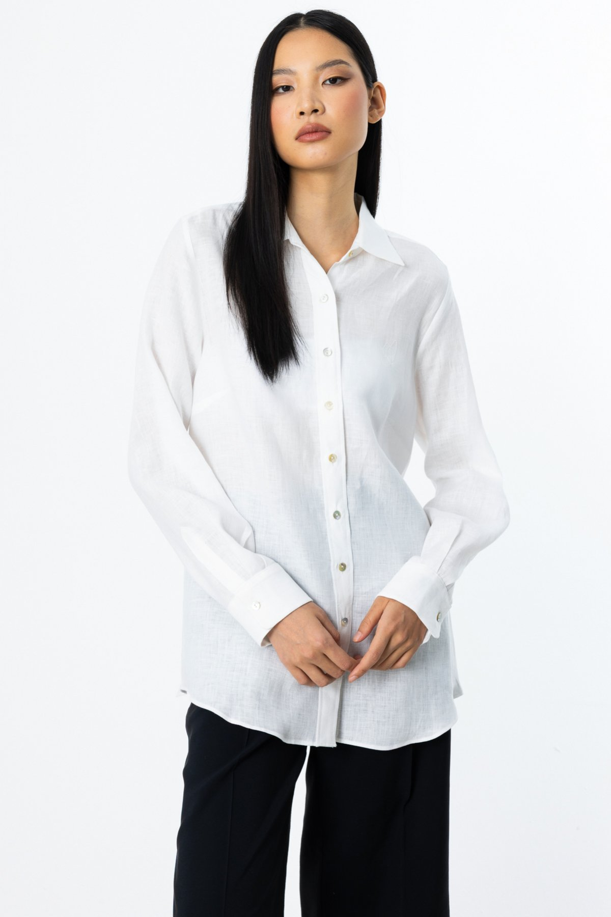 Ekol Kelebek İşlemeli Keten Bluz Translation missing: ar.content.product_image_secondary