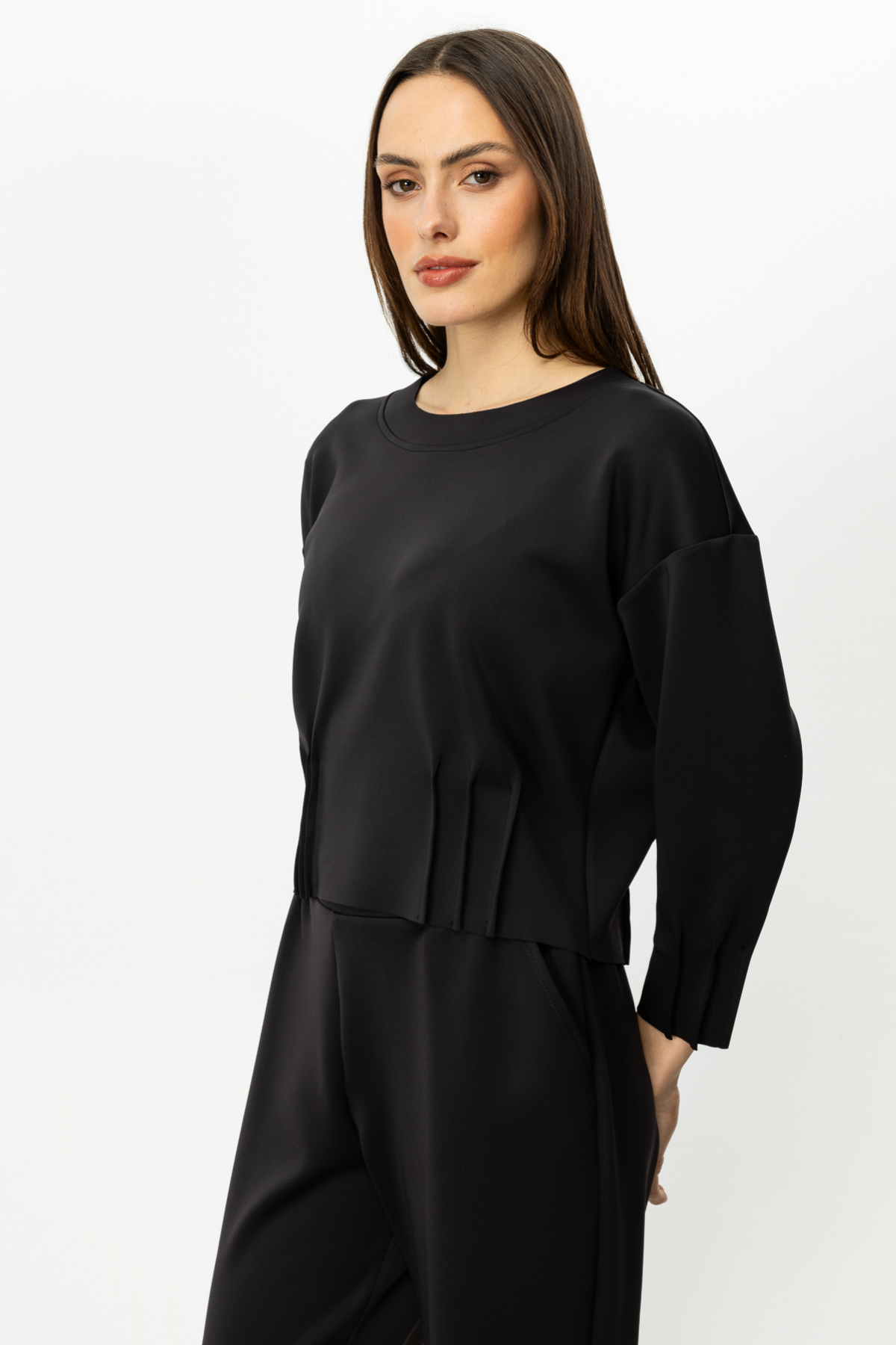 On Kadın Minimalist Crop Bluz - Oversize 3/4 Kol Yuvarlak Yaka İkincil görsel