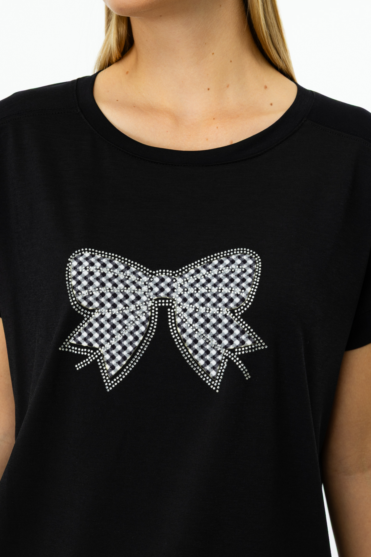On Oversize Kısa Kol Yuvarlak Yaka Minimalist Kadın T-Shirt İkincil görsel