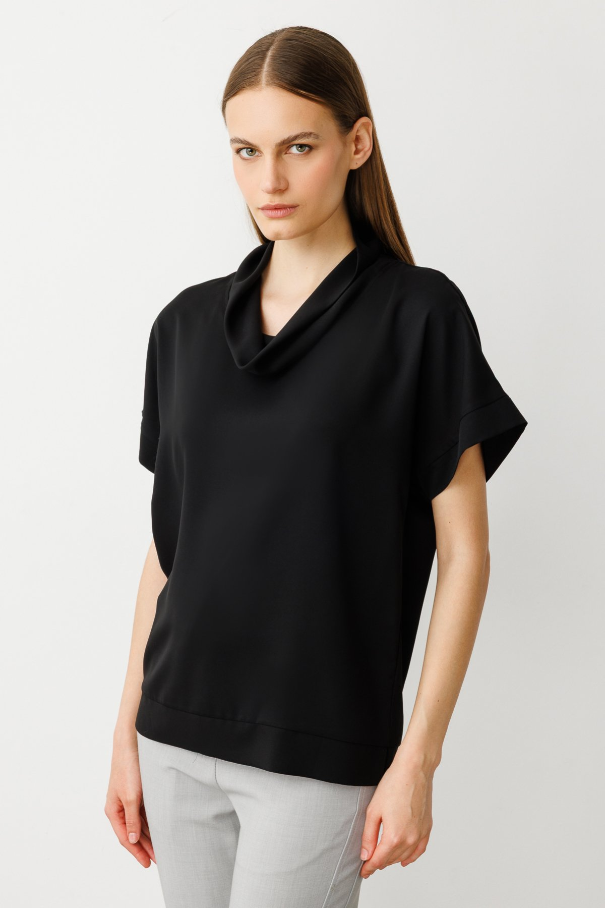On Minimalist Oversize Kapak Yaka Kısa Kol Kadın Bluz - Günlük Stil