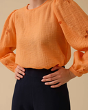 Seçil Minimalist Nakışlı Bluz - Uzun Kol Yuvarlak Yaka