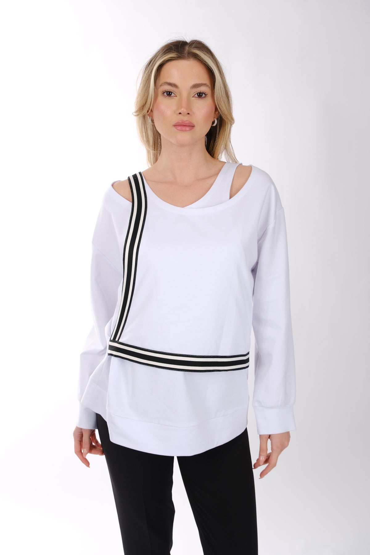 Ysatis Minimalist Oversize V Yaka Uzun Kol Kadın Bluz - Günlük & Özel Gün Ana görsel