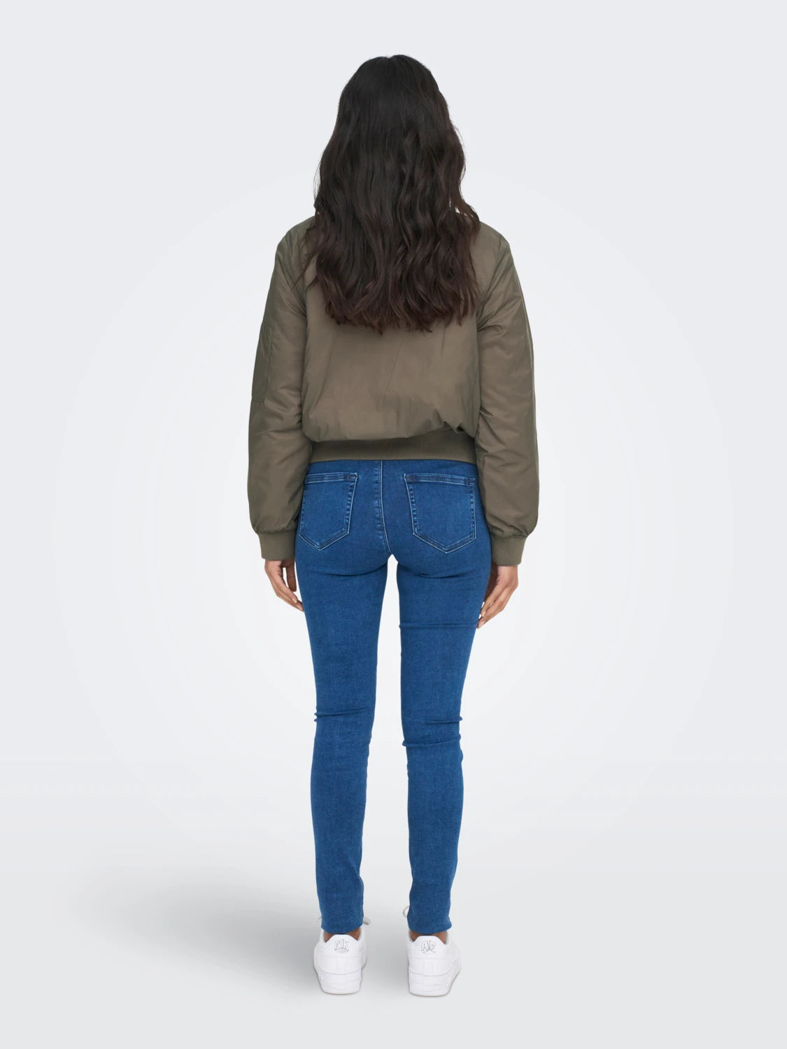 Only Minimalist Crop Bomber Ceket - Günlük & Şık | Hemen Al!