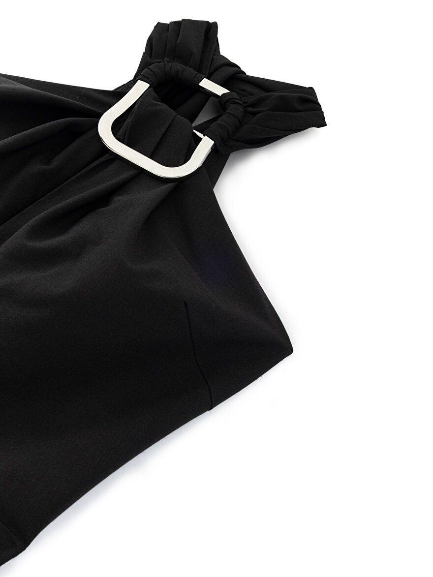 Nocturne Minimalist Halter Yaka Midi Elbise - Modern ve Şık