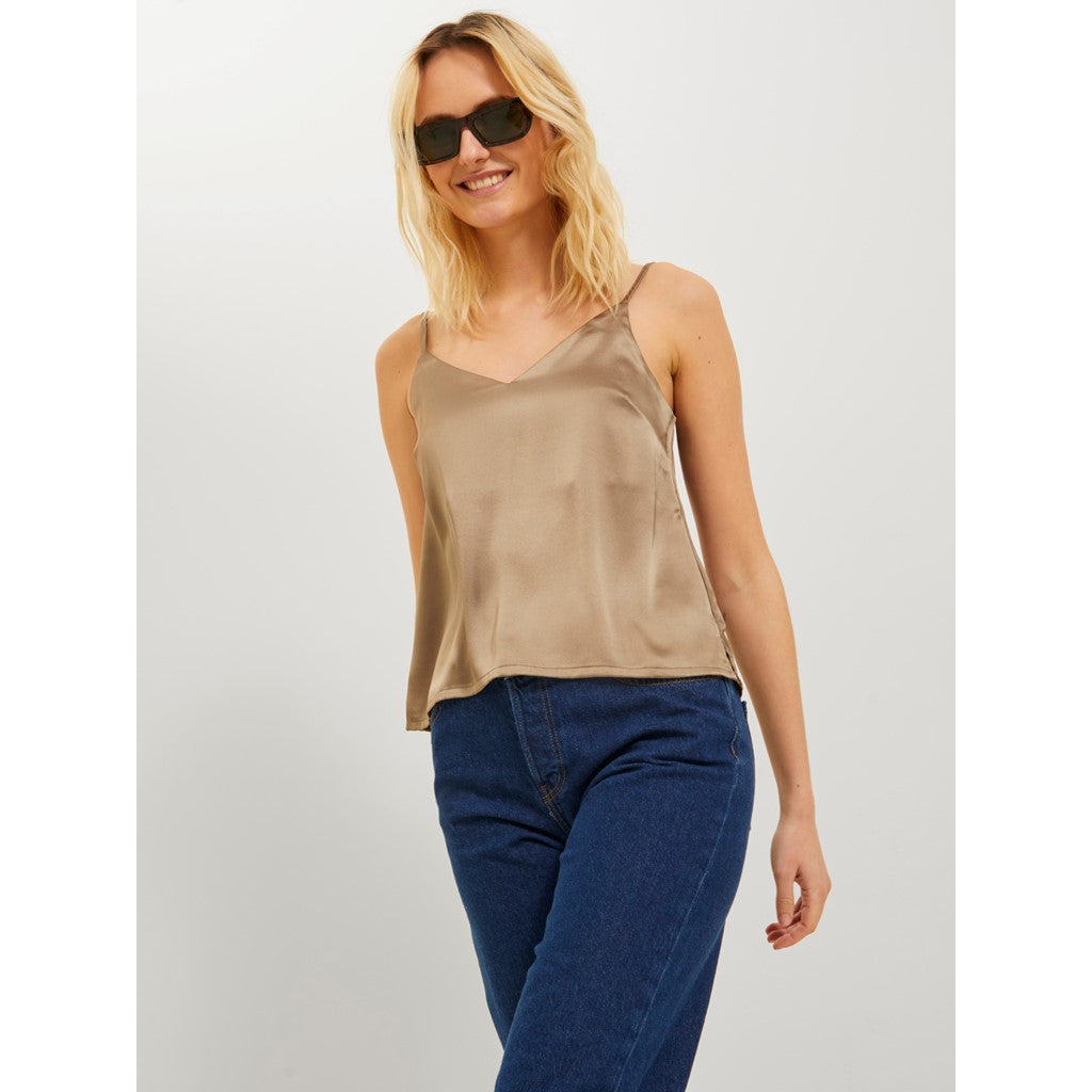 Jack&Jones JJXX V Yaka Saten Crop Büstiyer - Minimalist & Şık Translation missing: ar.content.product_image_secondary