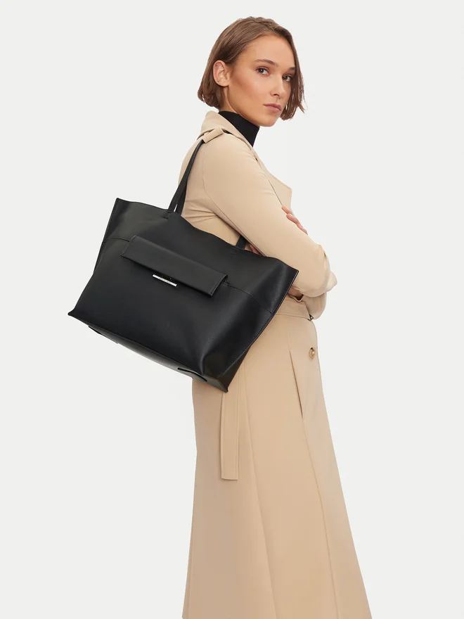 Calvin Klein Minimalist Tote Kadın Çanta - Günlük & Ofis Kullanımı Translation missing: ar.content.product_image_secondary
