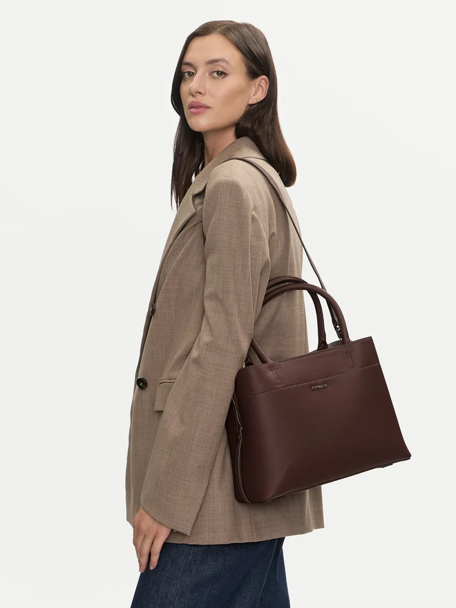 Calvin Klein Minimalist Tote El Çantası - Günlük Kullanım İçin İdeal İkincil görsel