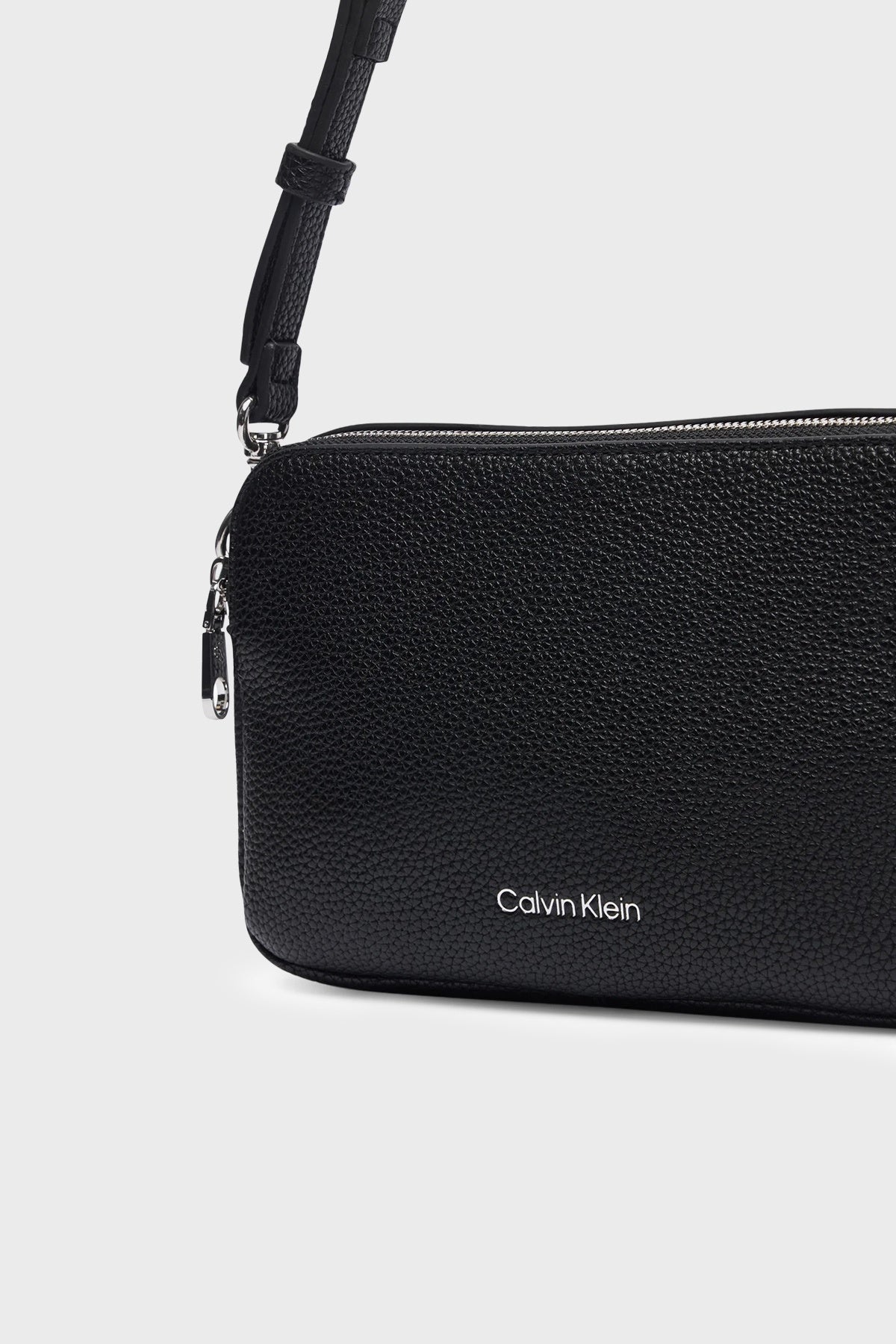 Calvin Klein Kadın Çapraz Çanta LV04F3656G