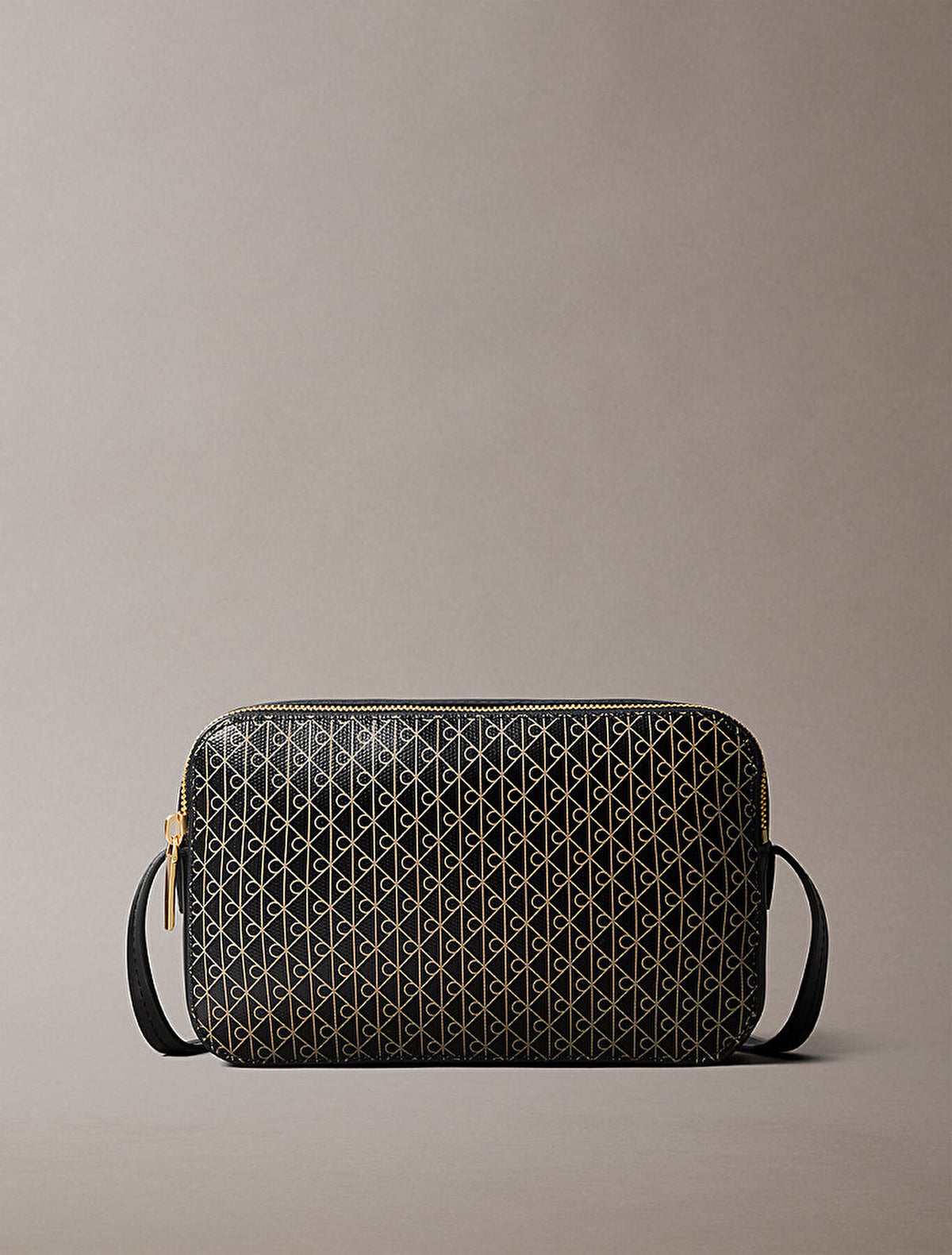 Calvin Klein Kadın Emblem Elongated Çapraz Çanta LV04F3268G2XA Ana görsel