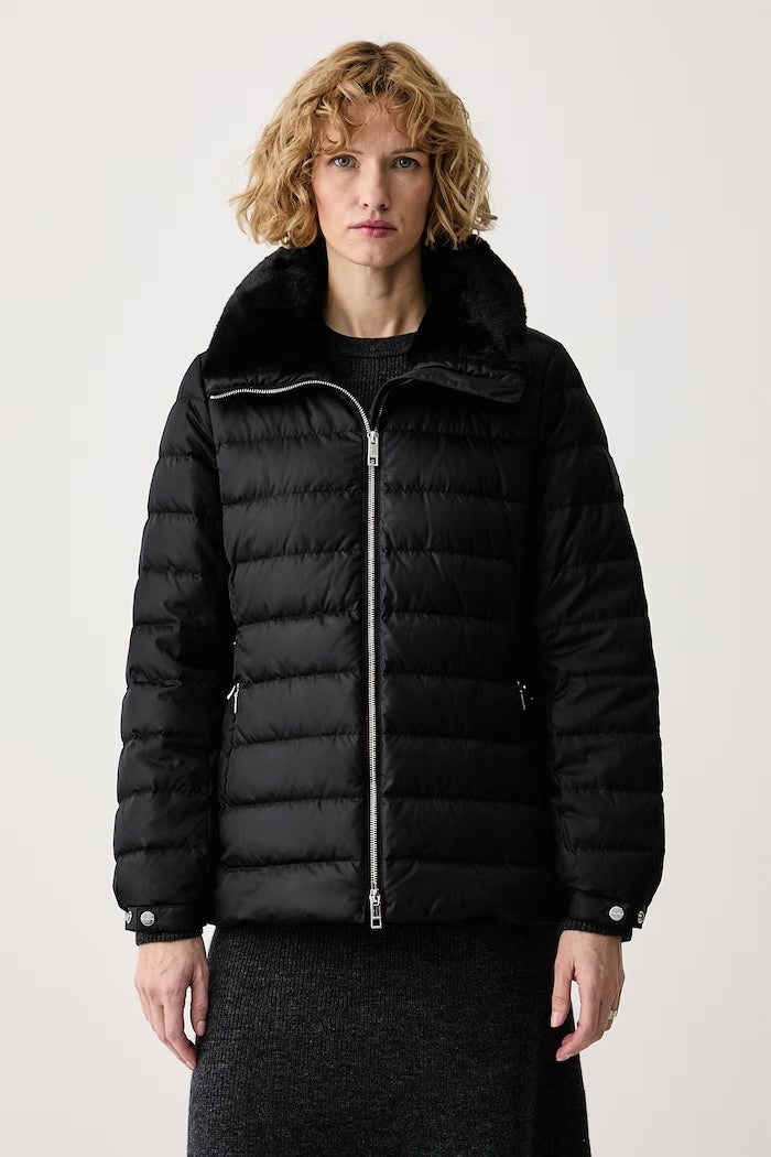 Calvin Klein Kadın Normal Kesim Dik Yaka Fermuarlı Şişme Mont Ana görsel