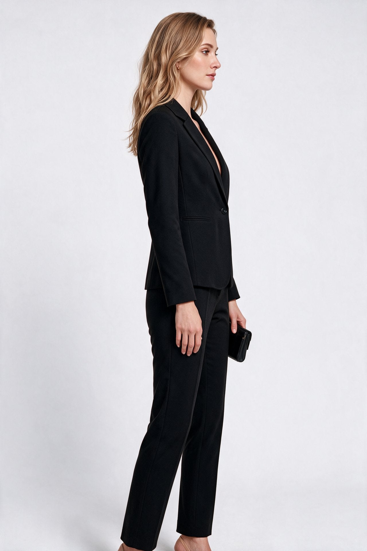 Ekol Kadın Çentikli Yaka Tek Düğmeli Normal Kesim Uzun Kollu Blazer Ceket