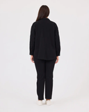 فستان Gala-Xi بمقاسات كبيرة مزين بأزرار مطرزة