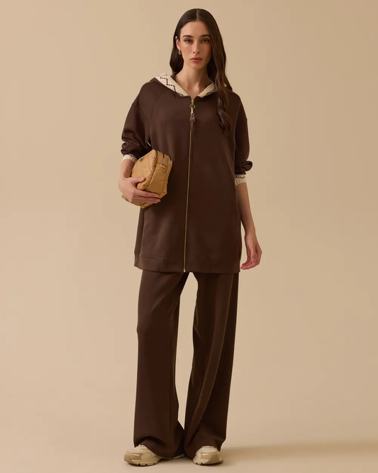 جاكيت بغطاء رأس وسحاب