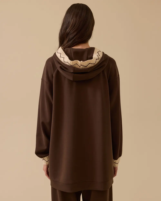 جاكيت بغطاء رأس وسحاب