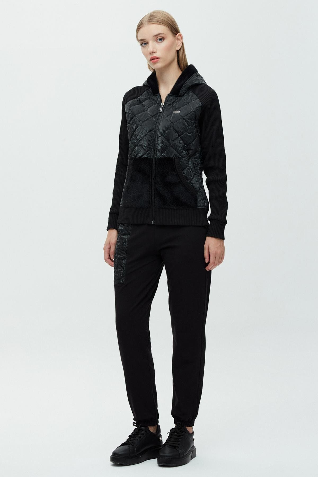 Daido Kapüşonlu Oversize Minimalist Kadın Mont - Kışlık, Günlük, Spor