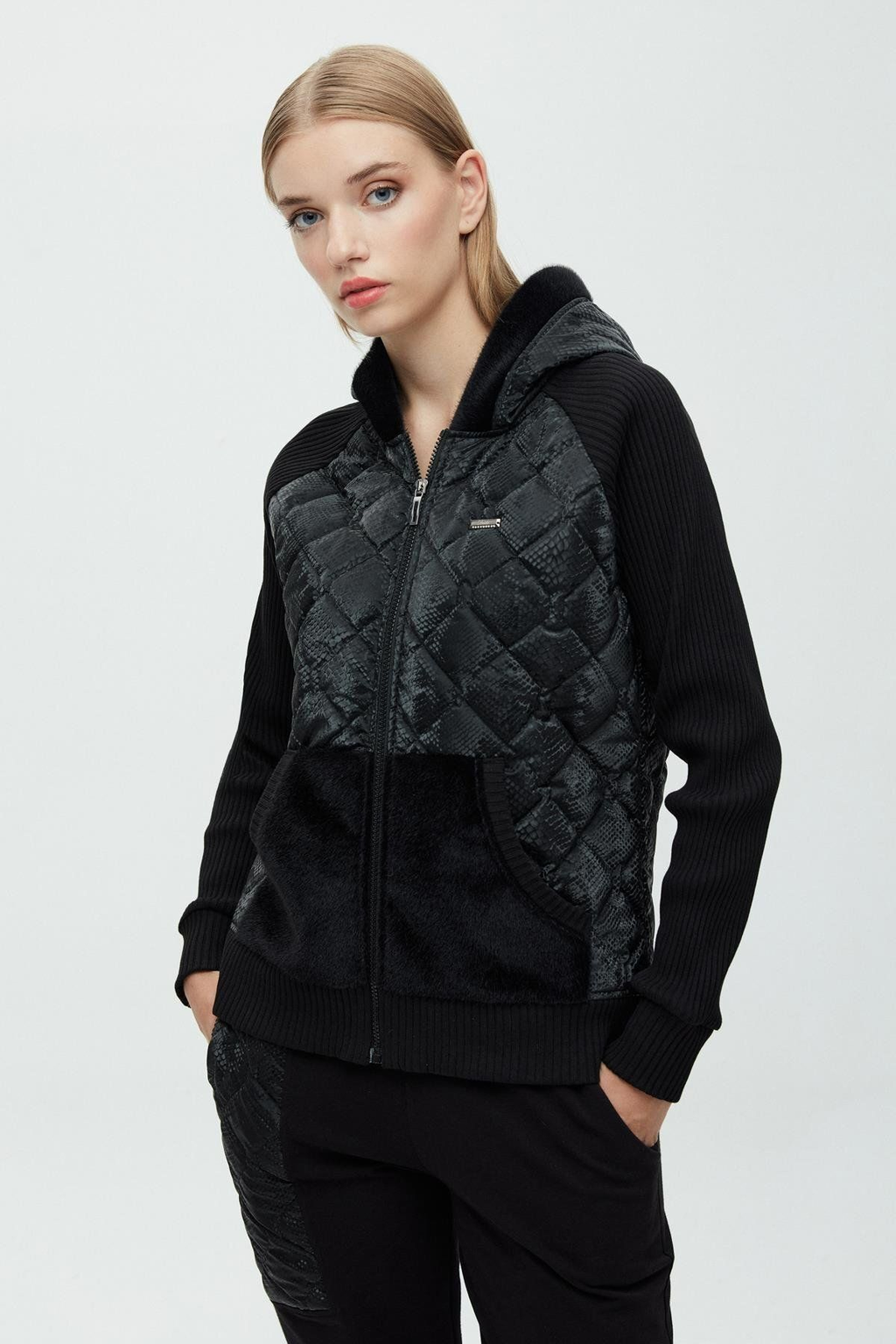 Daido Kapüşonlu Oversize Minimalist Kadın Mont - Kışlık, Günlük, Spor