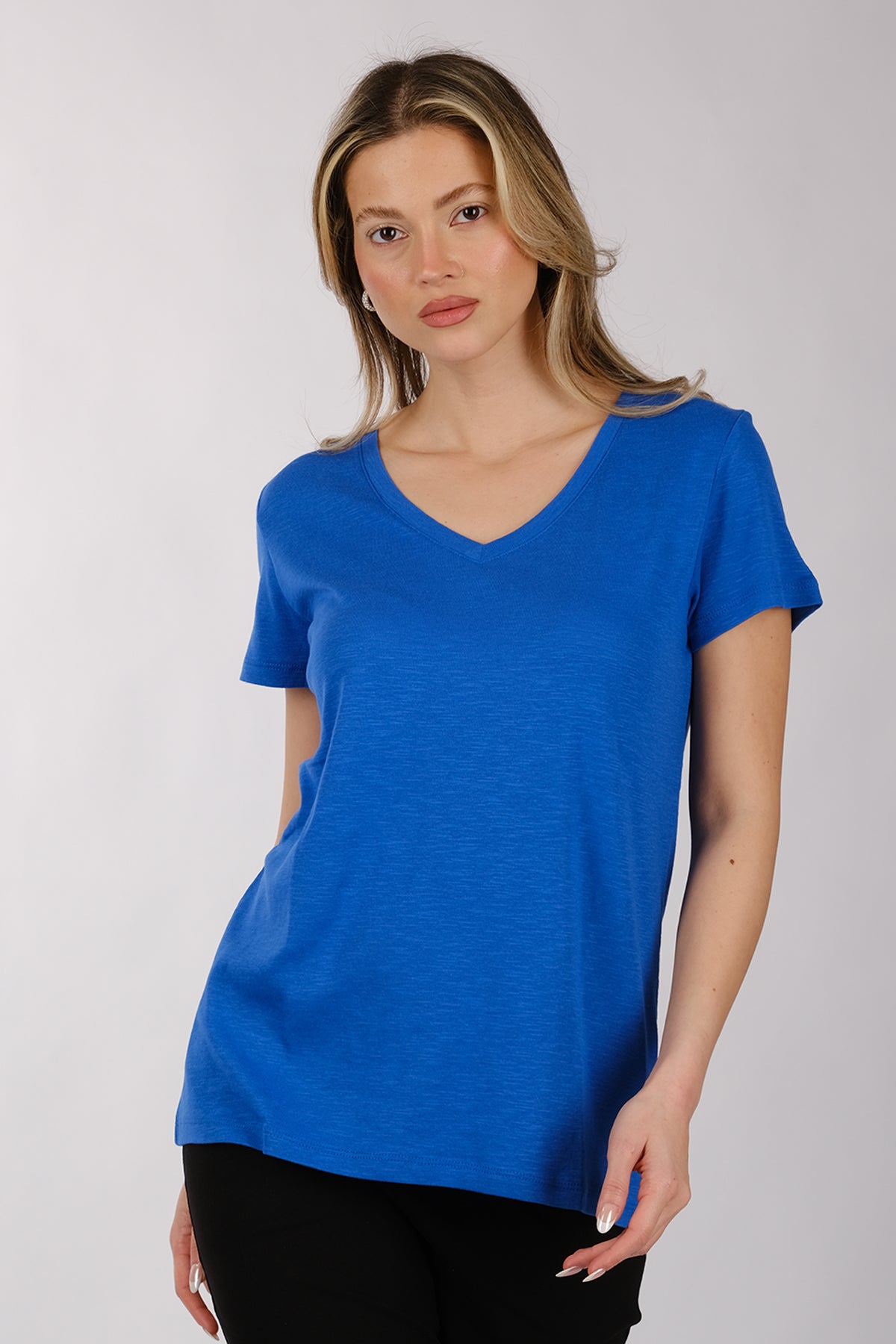 Daido Kadın Oversize V Yaka Kısa Kol Minimalist T-Shirt