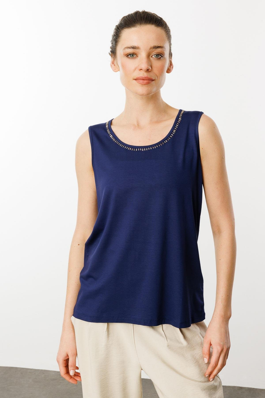 بلوزة نسائية بدون أكمام منقوشة DSN25755 