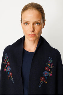 Desen Kadın İşlemeli Püsküllü Dokulu Kumaş Şal Panço Modeli 25KDSN25060