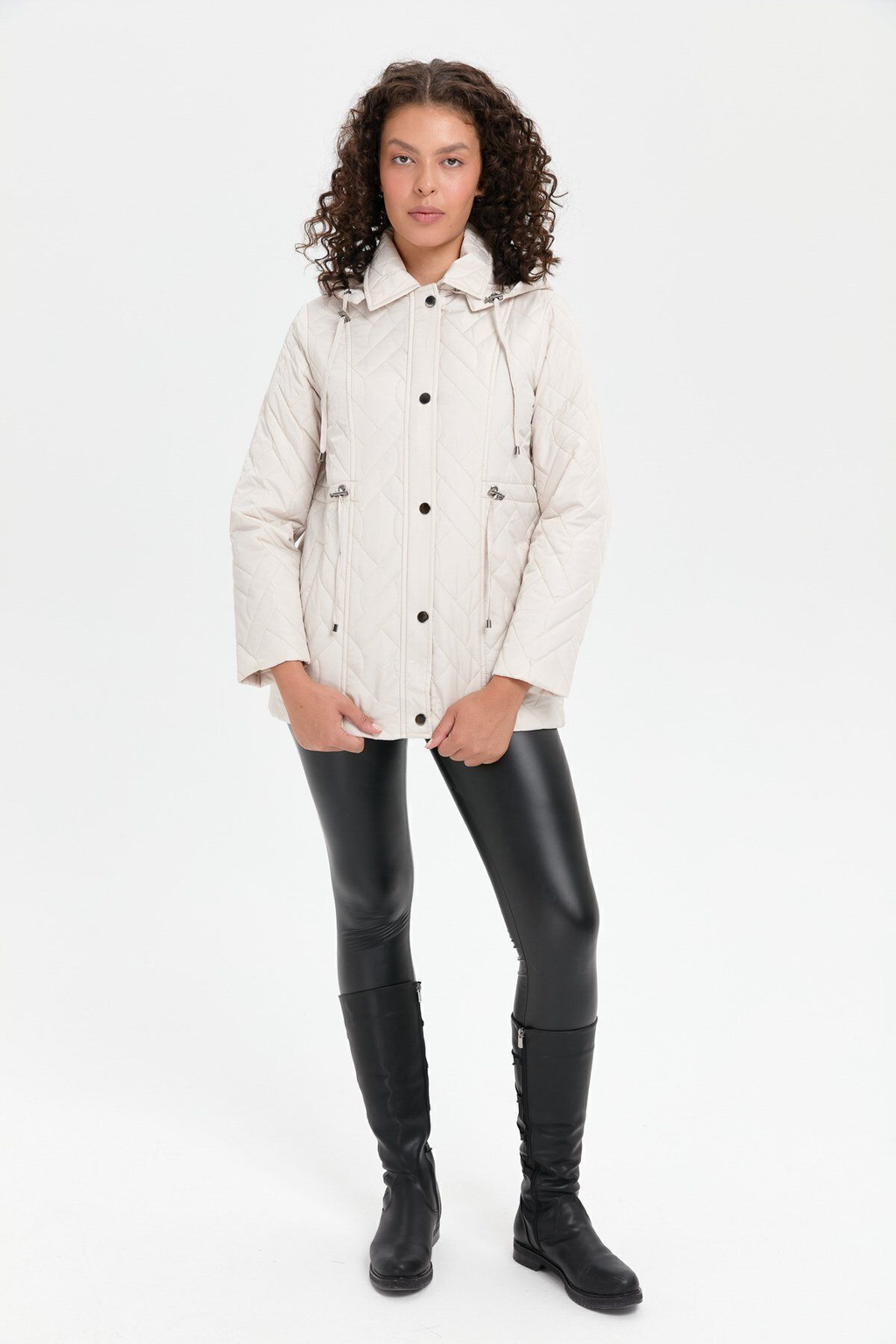 Desen Kadın Kapüşonlu Oversize Midi Kaban - Minimalist Tarz