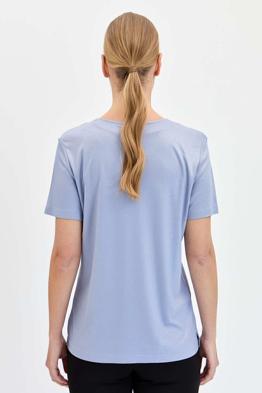 Desen Minimalist V Yaka Kısa Kol Kadın T-Shirt - Günlük & Şık