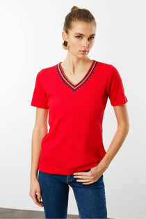 Desen Kadın V Yaka Yakası Nakış İşlemeli Pamuklu T-Shirt