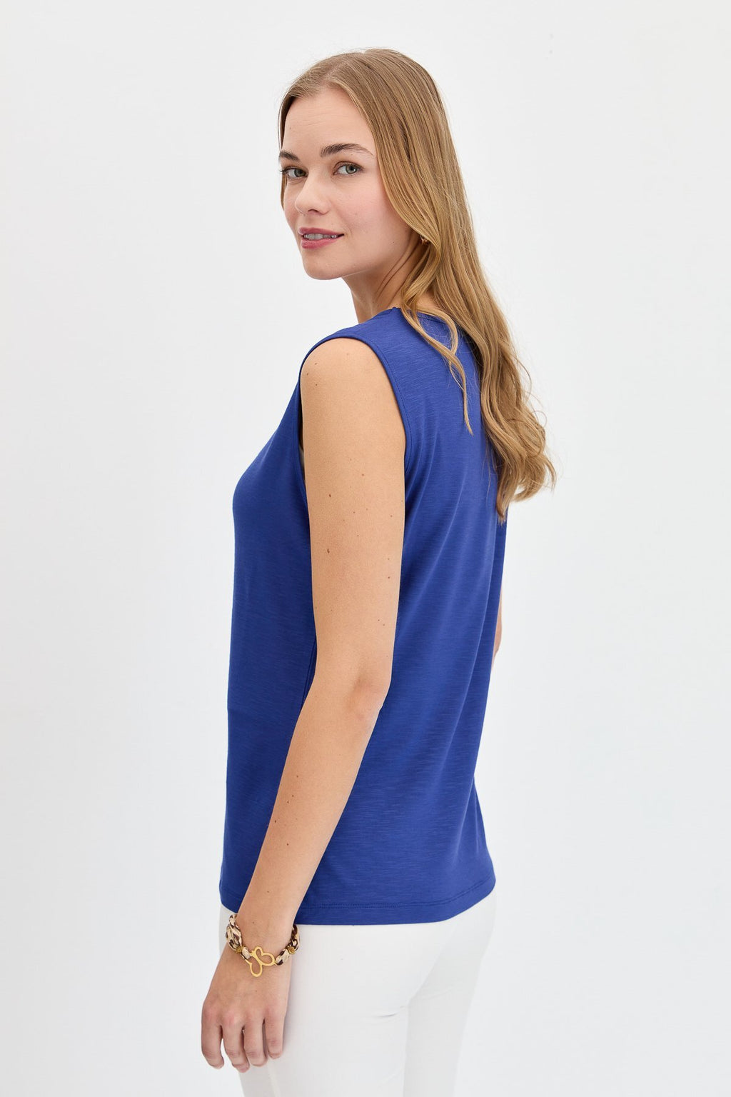 Desen Minimalist Kolsuz Oversize Kadın T-Shirt - Rahat ve Şık