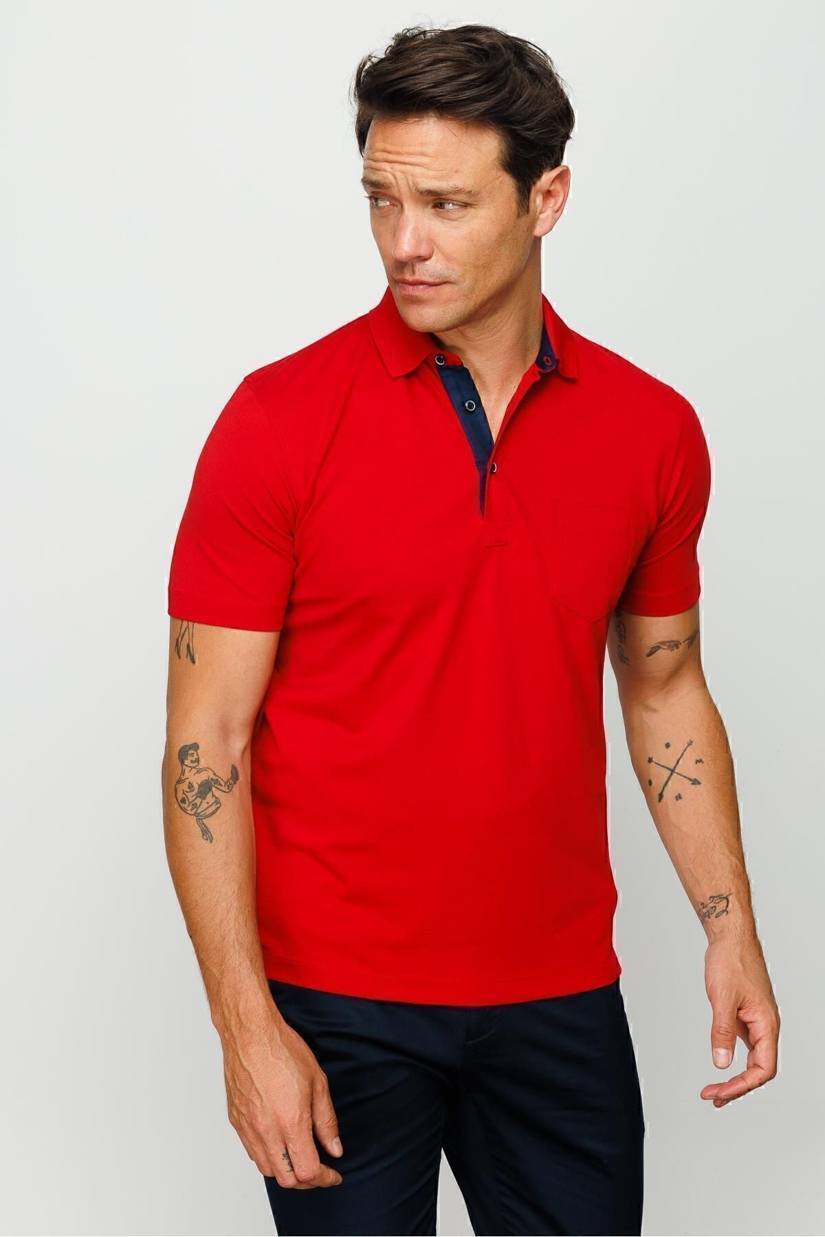 Desen Minimalist Polo Yaka Kısa Kol Erkek T-Shirt - Rahat ve Şık