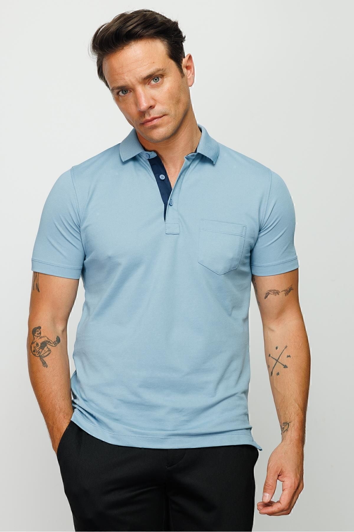 Desen Minimalist Polo Yaka Kısa Kol Erkek T-Shirt - Rahat ve Şık