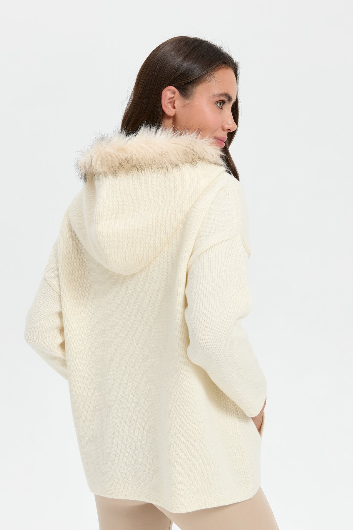 Desen Oversize Kapüşonlu Fermuarlı Midi Kadın Panço - Şık ve Rahat!