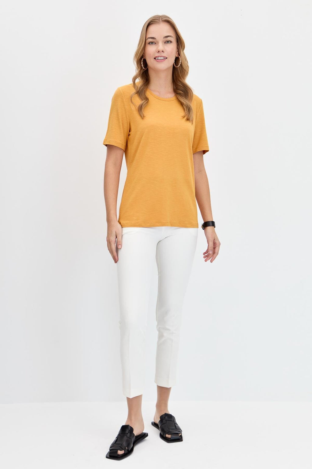 DESEN TRİKO Oversize Minimalist Yuvarlak Yaka Kadın T-Shirt - Kısa Kol